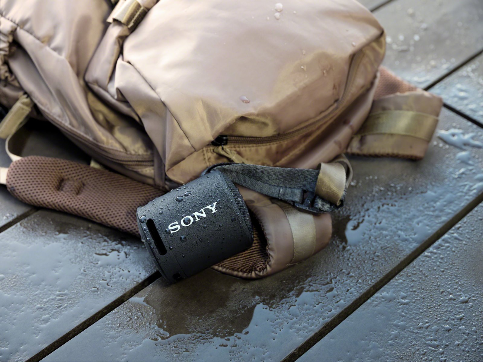 Sony SRS-XB13, černá, model 2021