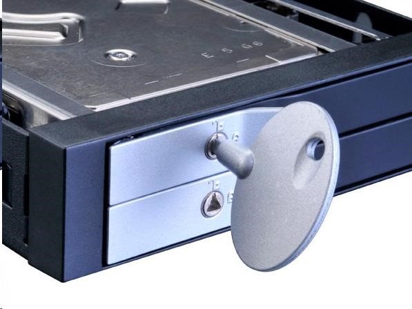 AKASA Lokstor M21 2x2,5" HDD/SSD disky AK-IEN-03
