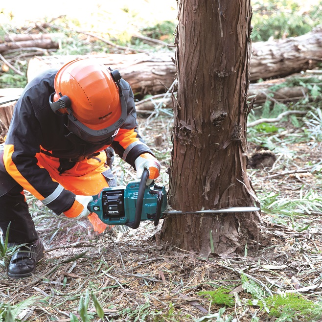 Akumulátorová reťazová píla Makita 400 mm Li-ion XGT 40V, bez akumulátora (UC023GZ)