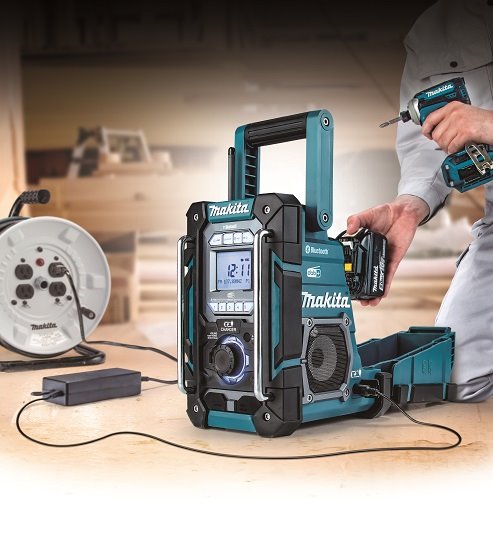 Akumulátorové rádio Makita DMR301 s nabíjačkou, DAB, Bluetooth, Li-ion CXT 10,8/12V,LXT14,4/18V Z