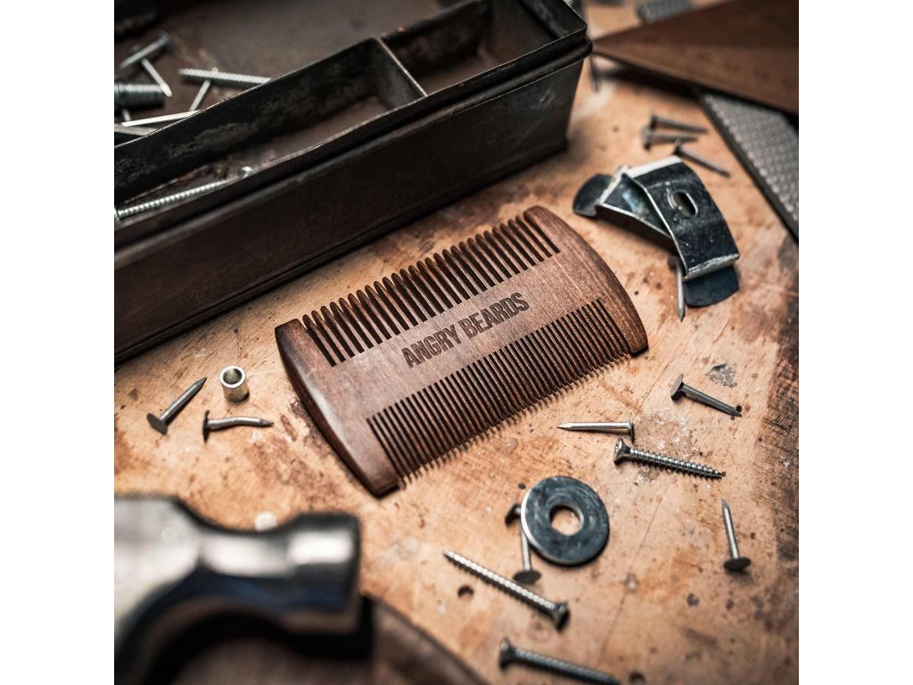 Angry Beards Wooden Comb - dřevěný hřeben na vousy (oboustranný, santalové dřevo)