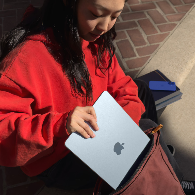 Apple MacBook Air 13, M4 16GB,256GB, blue, CZ znaky