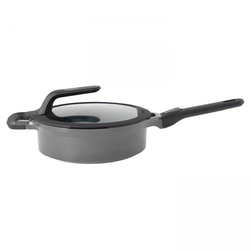 BergHOFF Panvica s pokrievkou a odnímateľnou rukoväťou GEM STAYCOOL, 24 cm