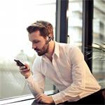 Bluetooth sluchátko s nabíjecím pouzdrem Forever BH-100 černé