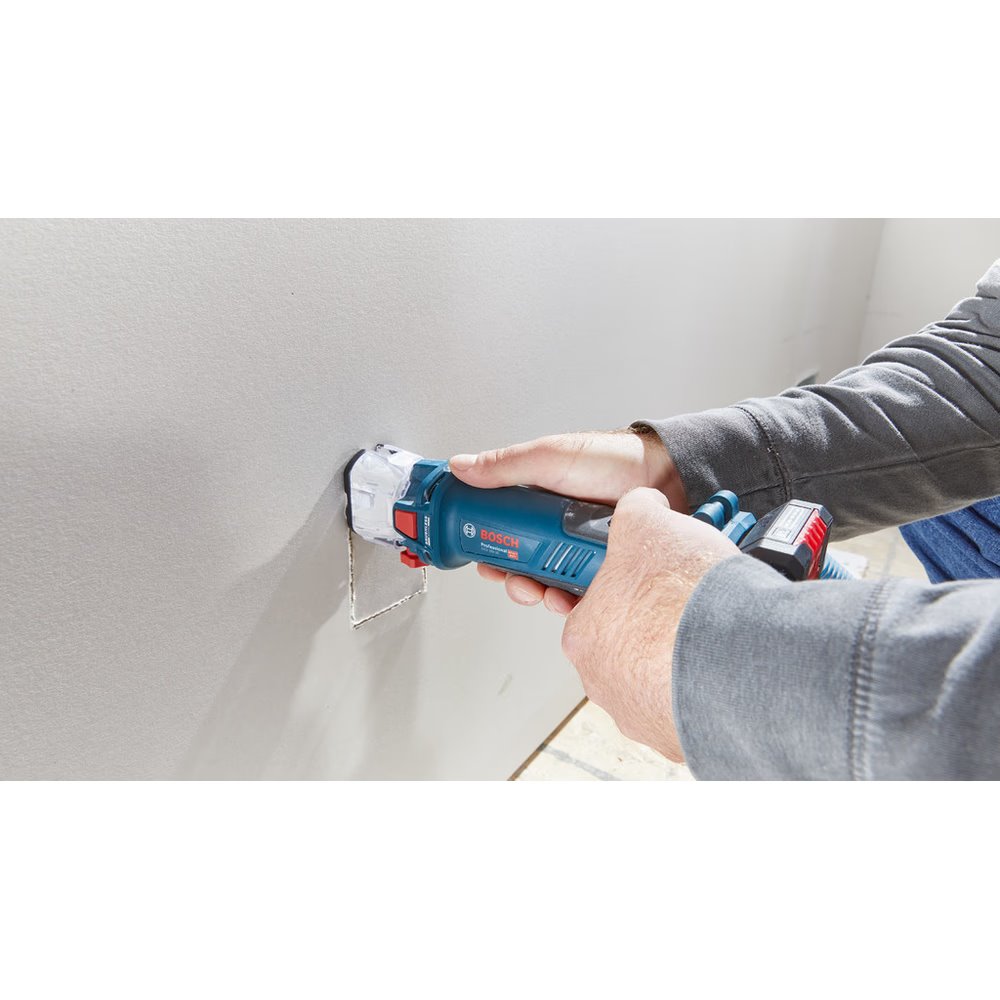 BOSCH PRO GCU 18V-30 Akumulátorová frézka na sádrokarton (0.601.9K8.000)