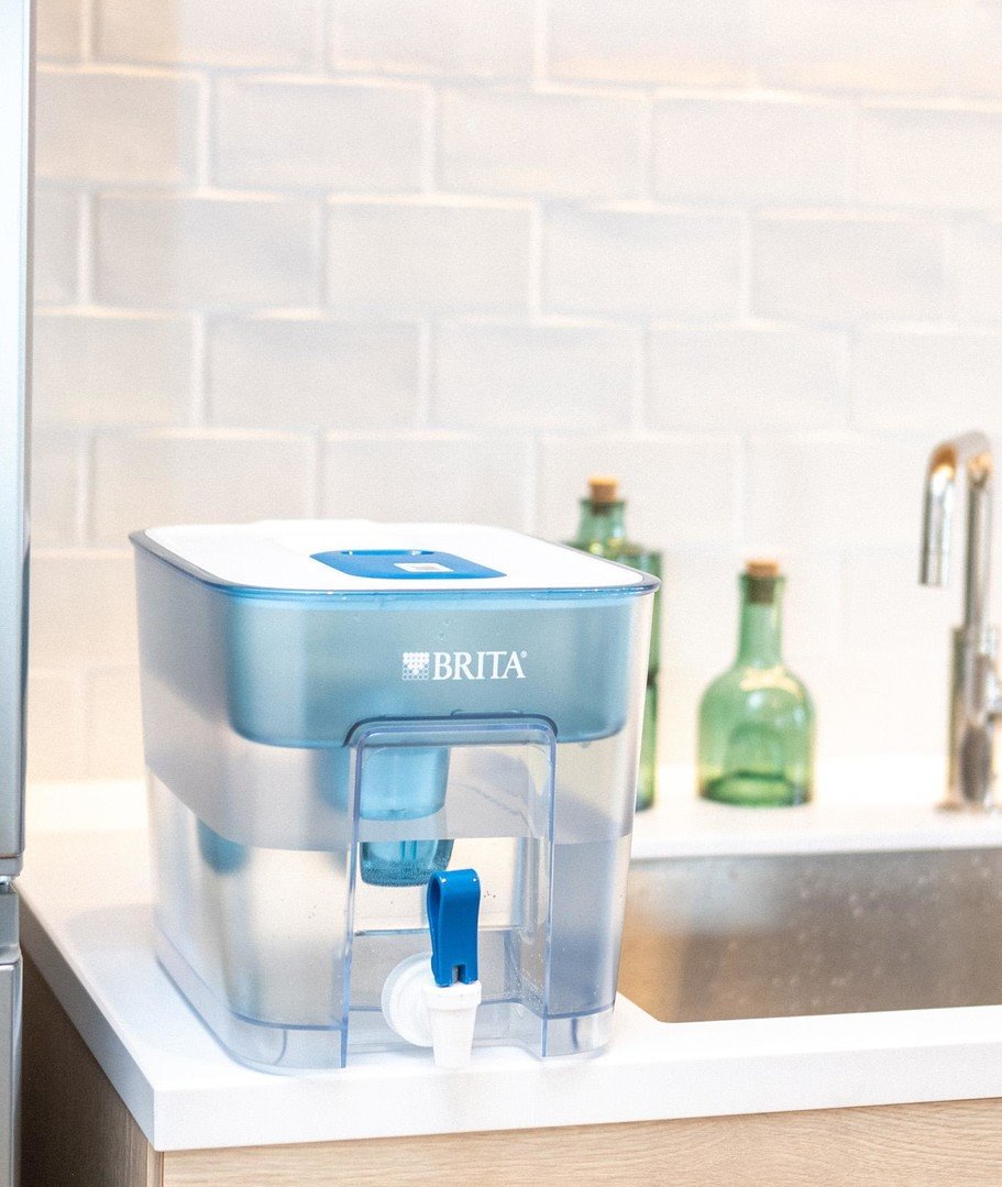 Brita Filtračné zásobník na vodu Brita Flow, 8,2 l s filtrom Brita Maxtra+ 1039277
