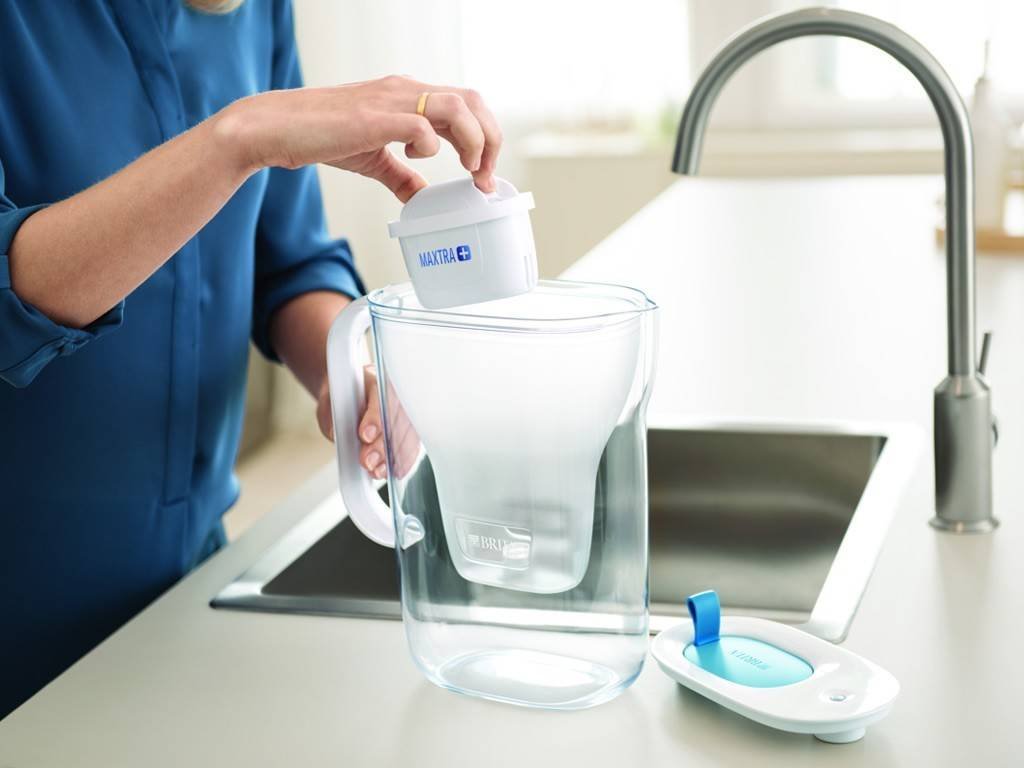 Brita Filtrační konvice Style, šedá