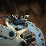 Brzdový strmeň SHIMANO SLX BRM7120 predný/zadný polymérový chladič