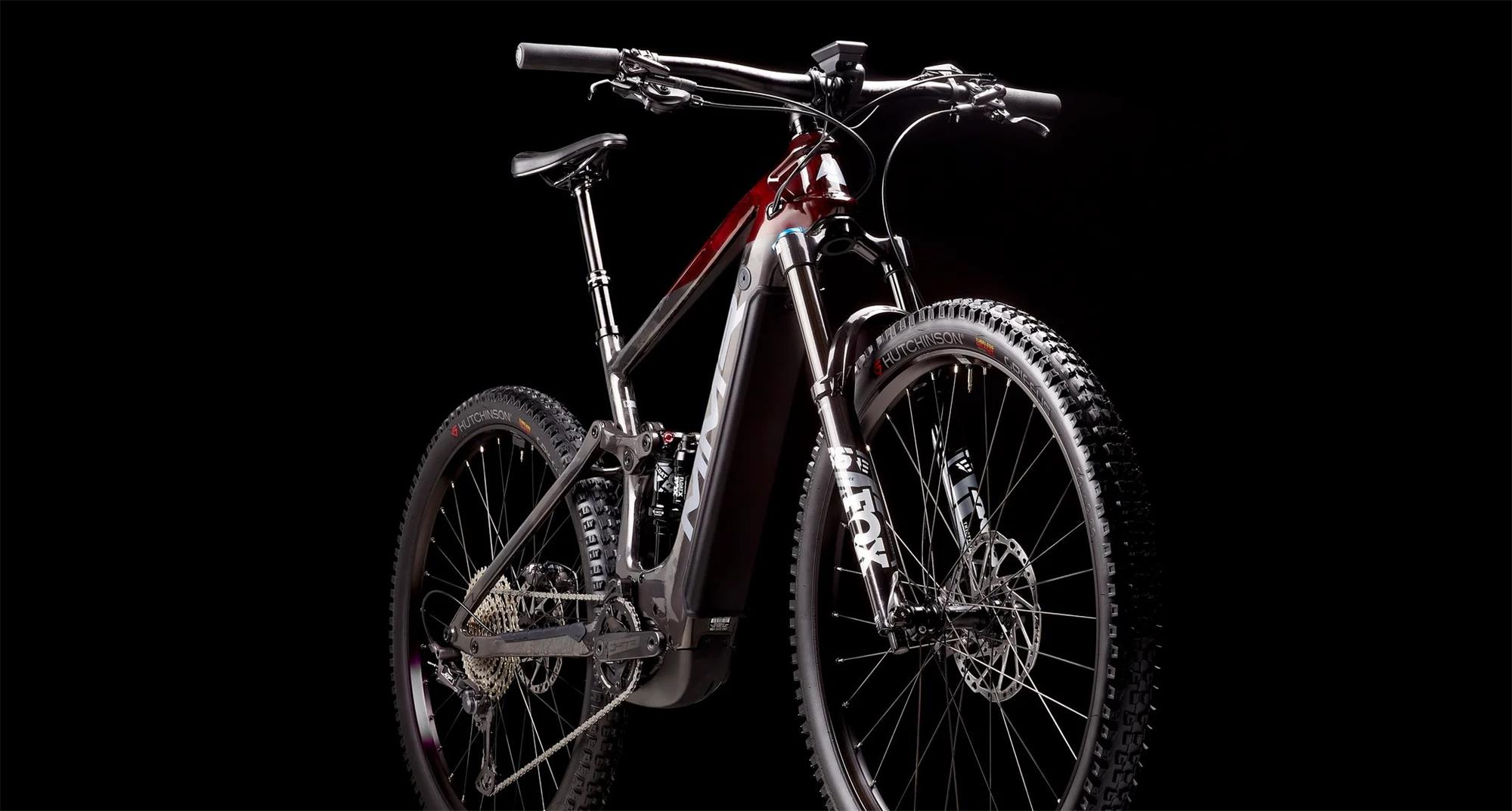 Celoodpružené elektrokolo MMR X-BOLT 140 30 - Liquid Red N Black - vel.S / 2024