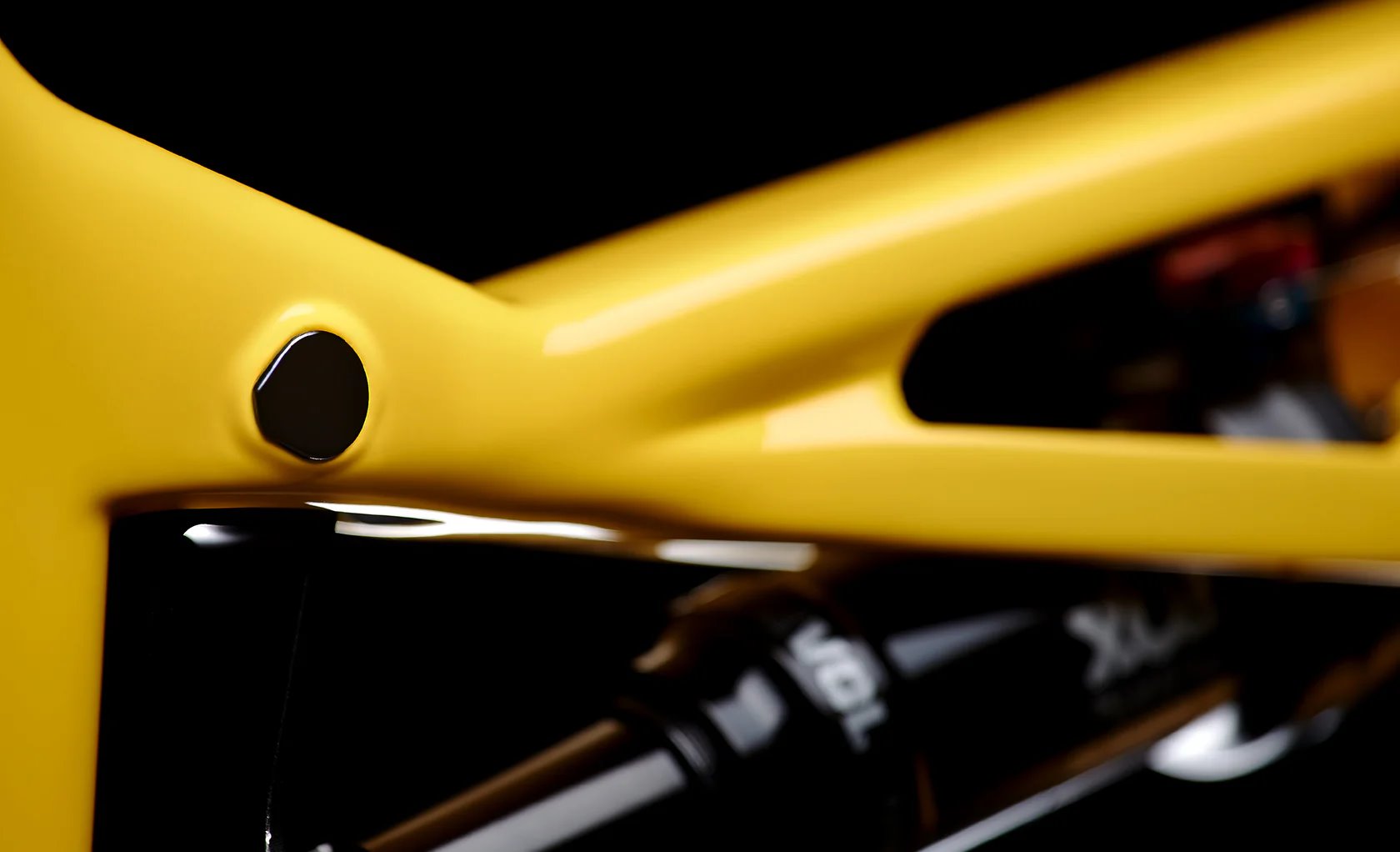 Celoodpružené kolo KENTA 30 - CAMEL - vel.M 2025