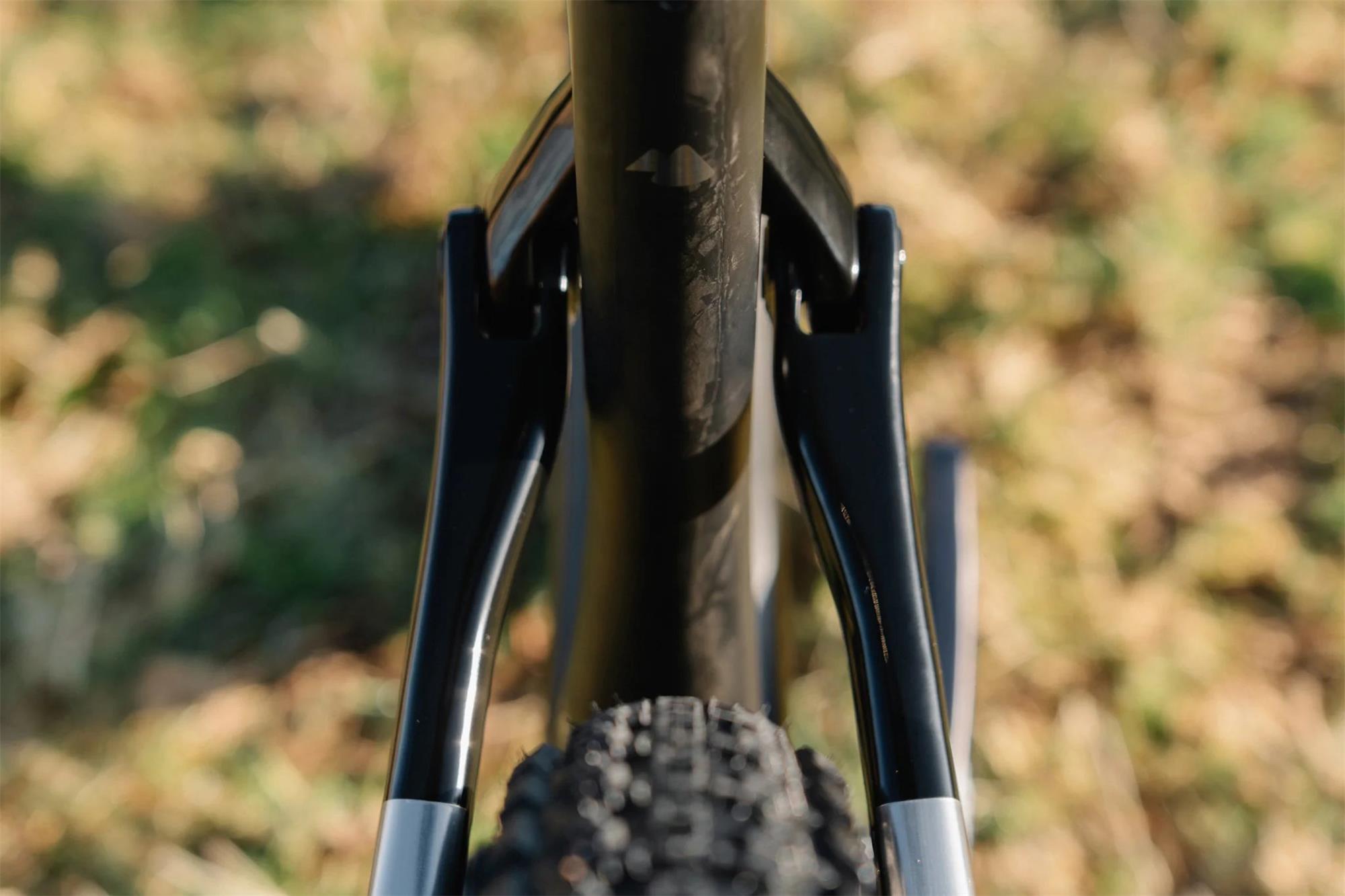 Celoodpružené kolo MMR KENTA 10 - Carbon N Chrome - vel.L 24/2025