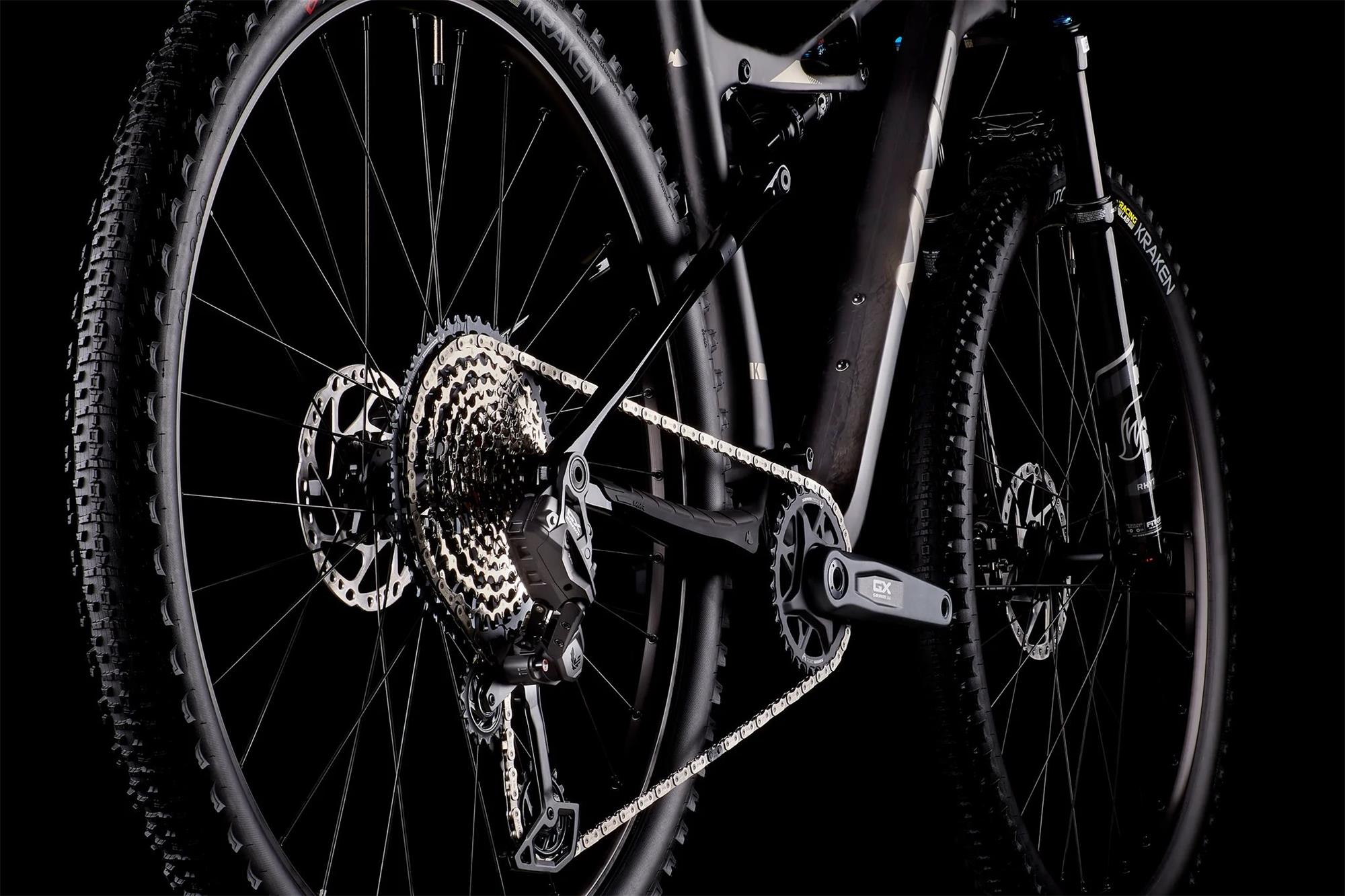 Celoodpružený bicykel MMR KENTA 30 - Carbon N Chrome - veľkosť S 24/2025