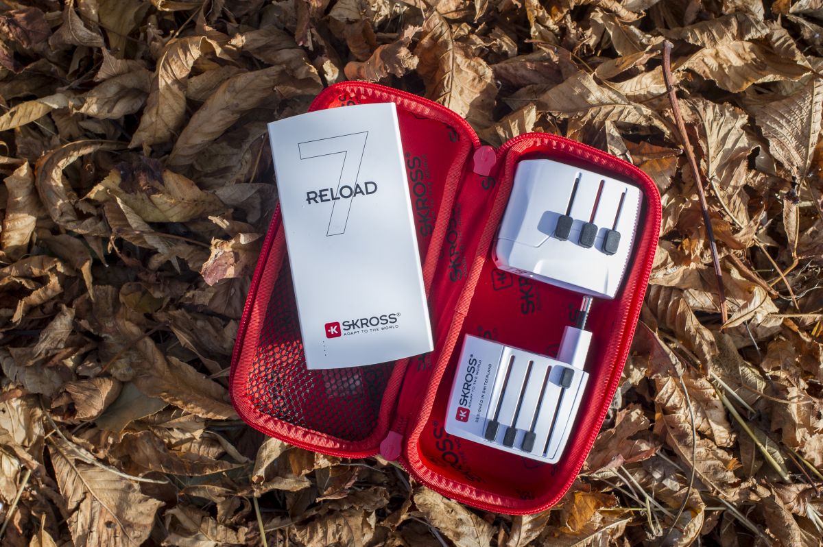 Cestovný adaptér SKROSS MUV USB, USB A+C, univerzálny pre 150 krajín