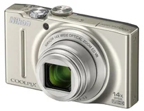 DFK NIKON kompakt COOLPIX S8200, 16MPix, silver, 14x zoom VR