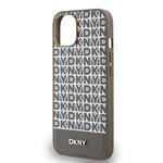 DKNY PU kožený zadný kryt MagSafe s opakujúcim sa vzorom na spodnej strane pre iPhone 15 Brown