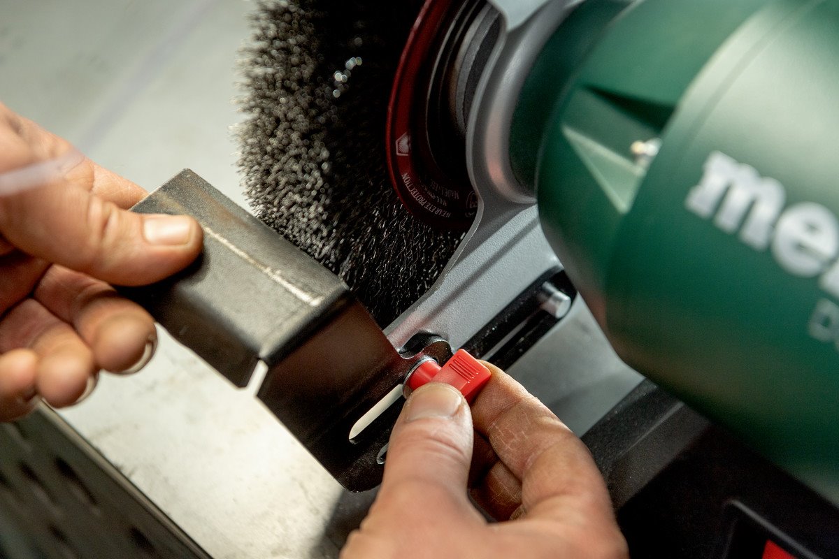 Dvojkotúčová brúska METABO DS 200 PLUS (604200000)