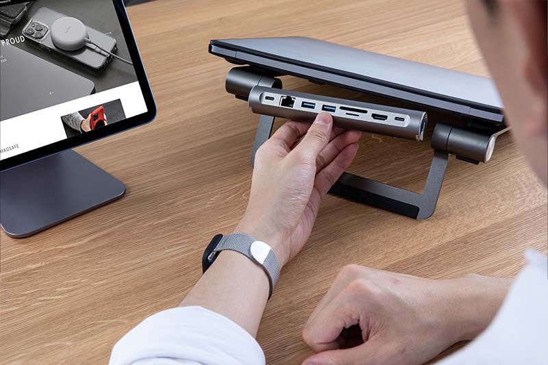 Epico Magnetic Stand iPad Pro 12,9" (3.-6. gen)/Air 13" (M2-M4) - space grey
