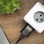 FIXED Mini sieťová nabíjačka s výstupom USB-C a káblom USB-C/Lightning, podpora PD, 1 meter, MFI, 20 W, čierna