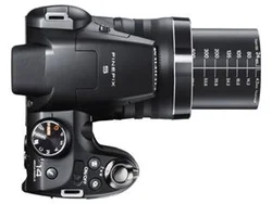 FUJIFILM FinePix S4300 (16201474)