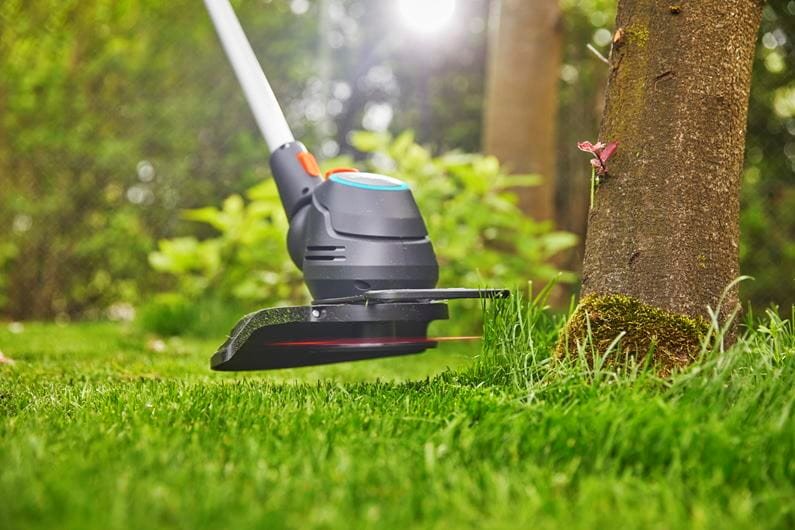 Gardena 14701-20 trimmer ComfortCut 23/18V P4A - sada