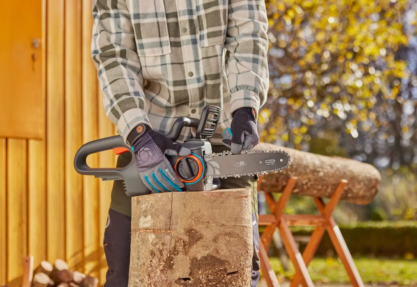 Gardena 14790-55 Akumulátorová řetězová pila PowerSaw 250/18V P4A - bez akumulátoru