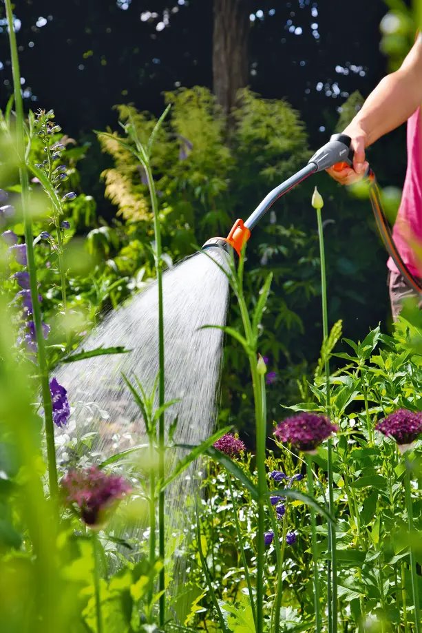 Gardena 18330-20 Rozstrekovacia tyč 60 cm s postrekovacou tryskou