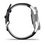 Garmin vivomove® Luxe, Silver s tmavě modrým italským koženým páskem