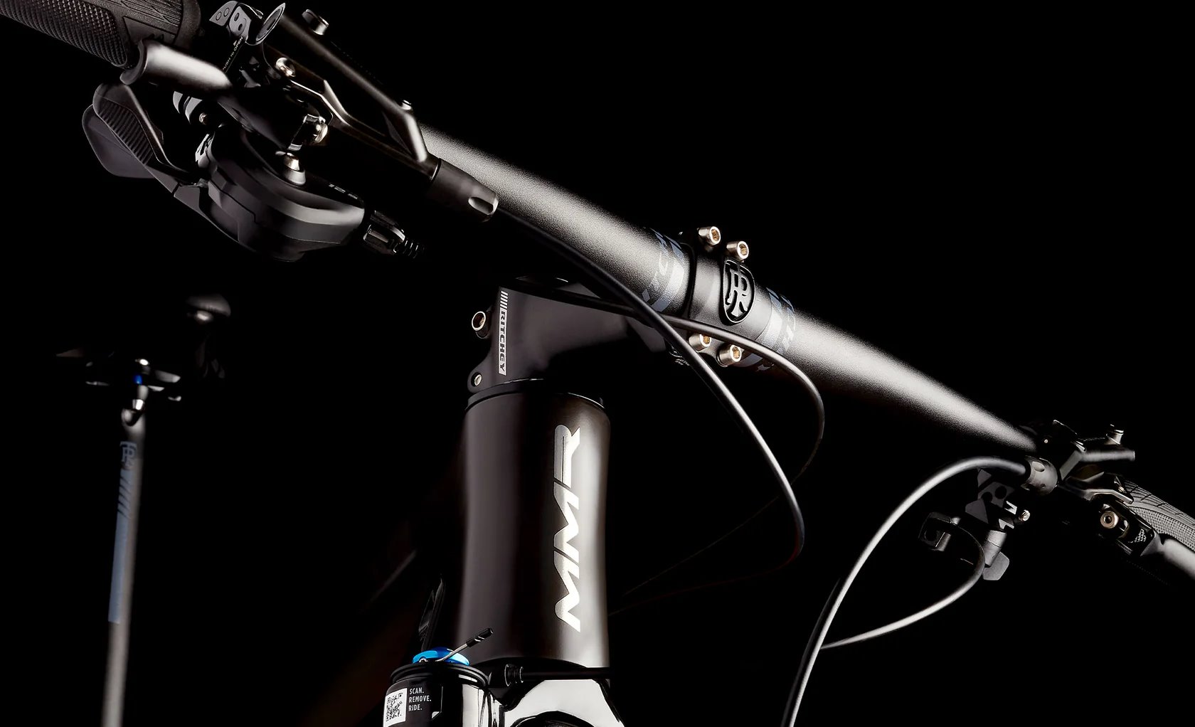 Horské kolo MMR RAKISH 00 - Carbon N Chrome - vel.S 25/2026