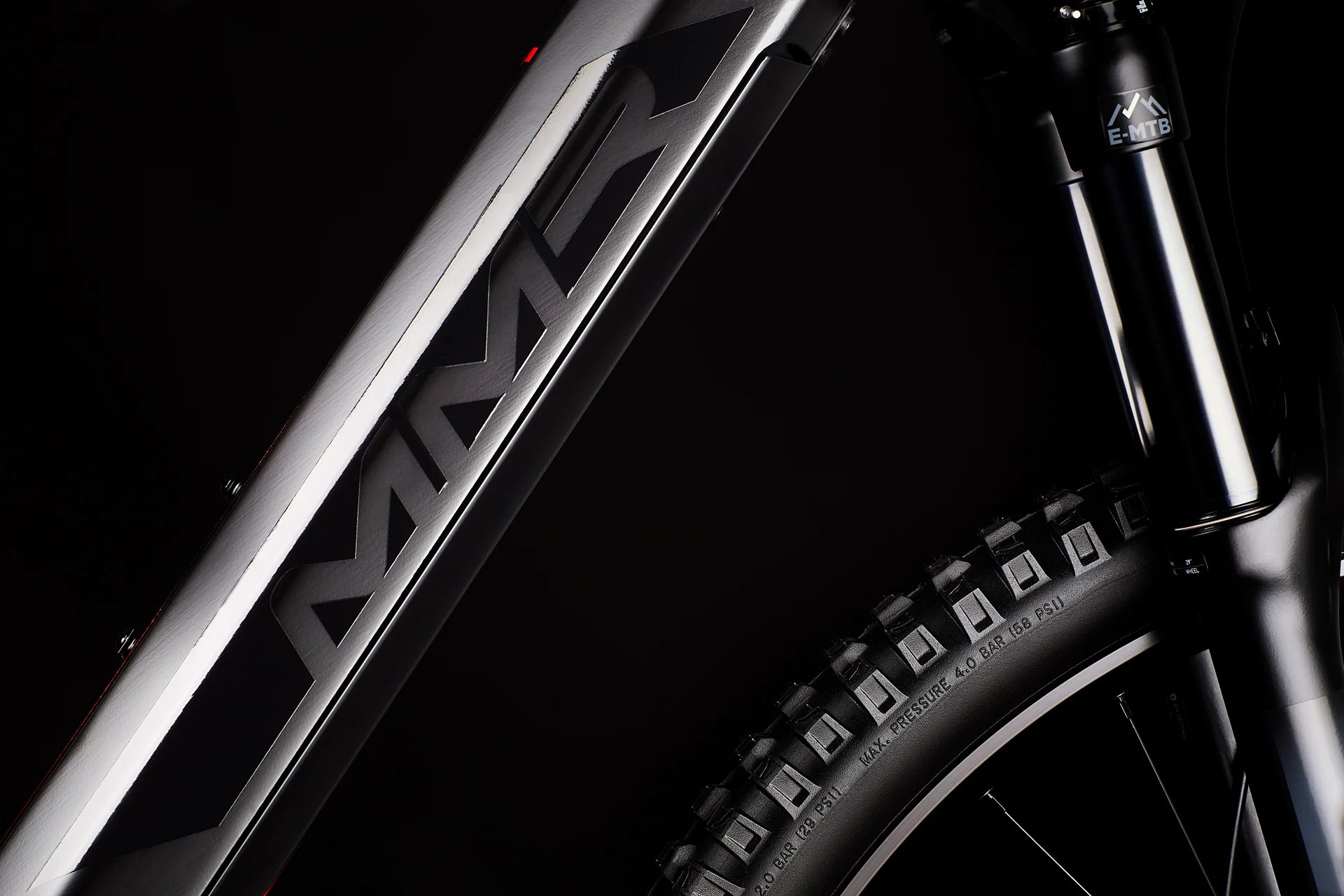Horský bicykel MMR KOEN 10 - Black N Red - veľkosť XL / 2024