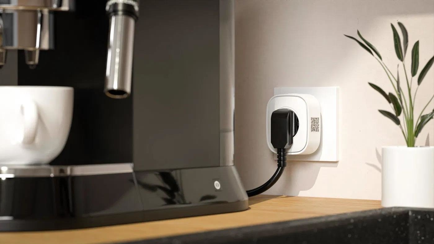 Inteligentná zásuvka Zigbee E-Type Somfy biela
