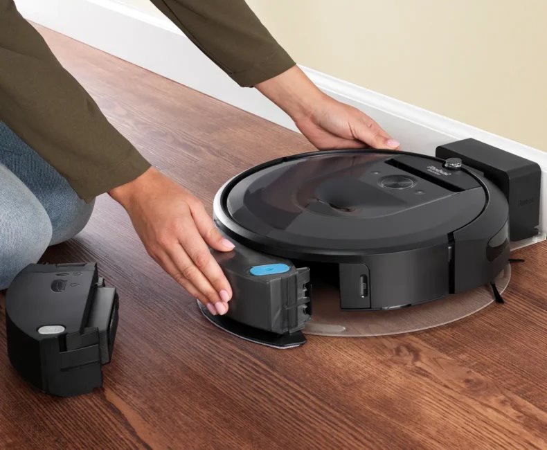 iRobot Roomba i8+ (8558)