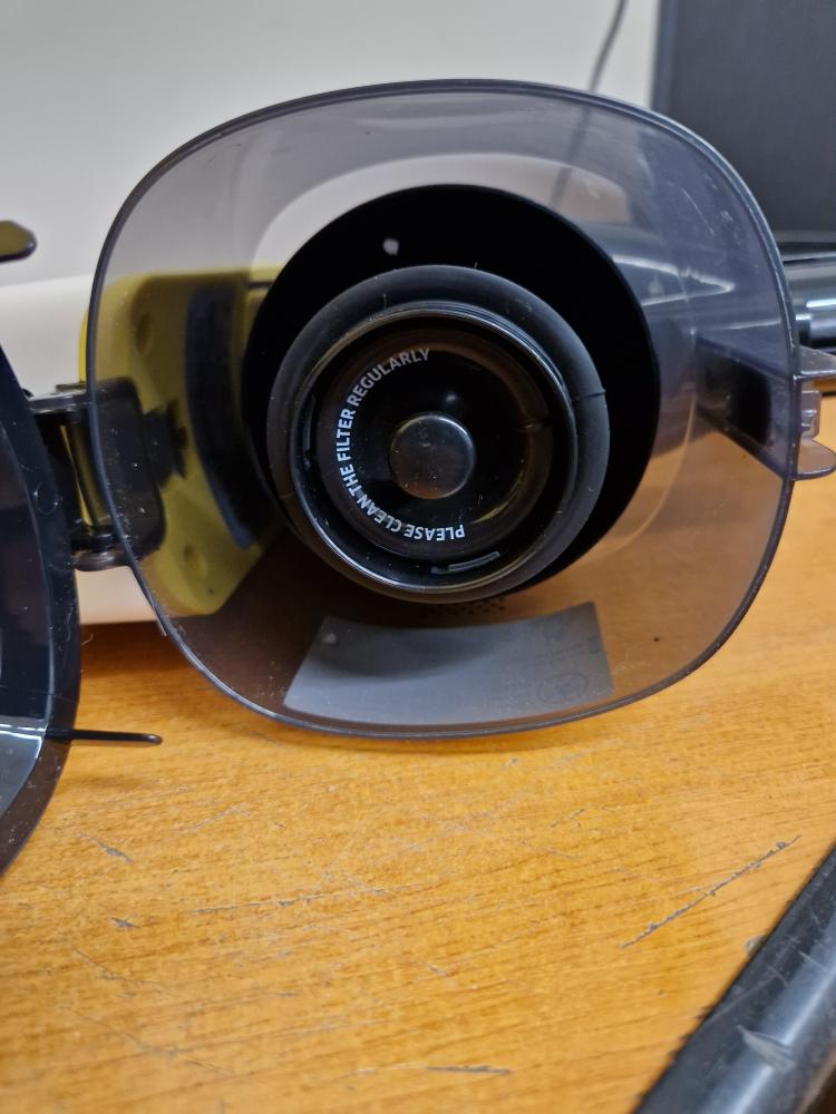 Kärcher Aku tyčový vysavač VC 4 cordless myhome