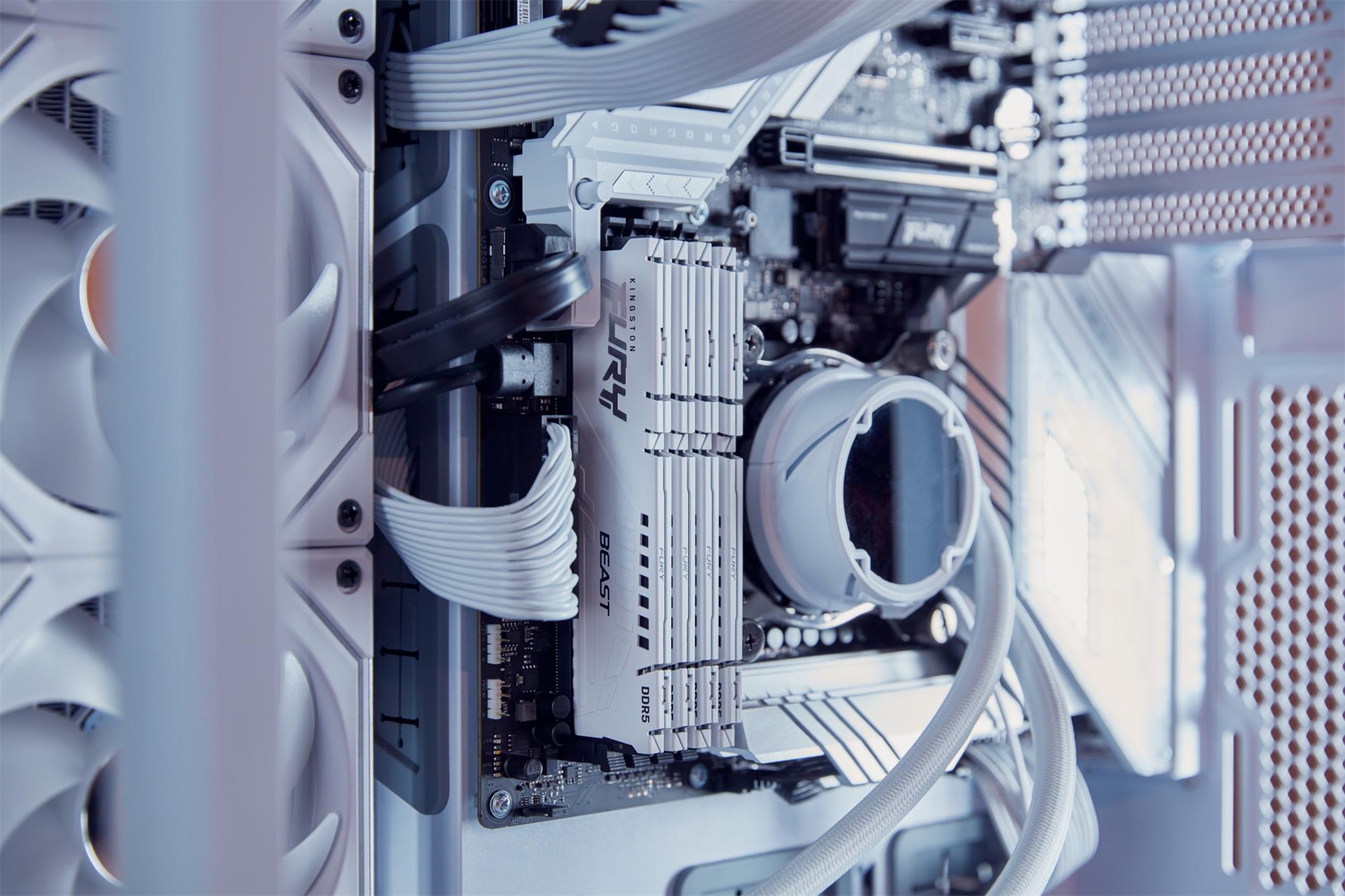 Kingston Fury Beast White DDR5 DIMM 32GB 6000MHz, AMD EXPO, biela (sada 2x 16GB)