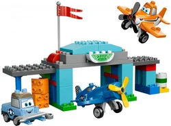 LEGO DUPLO 10511 Skipperova letecká škola