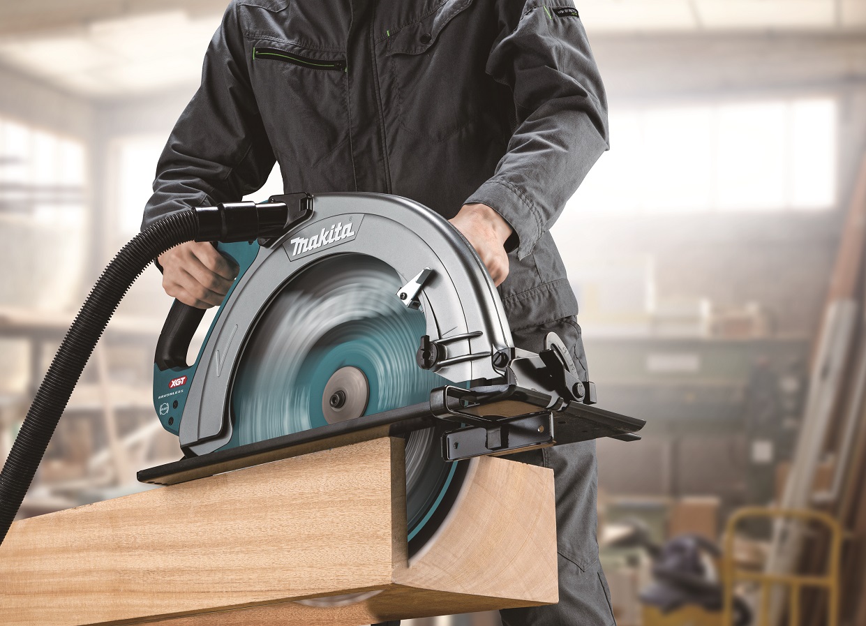MAKITA Akumulátorová okružná píla 415 mm Li-ion XGT 40V bez batérie