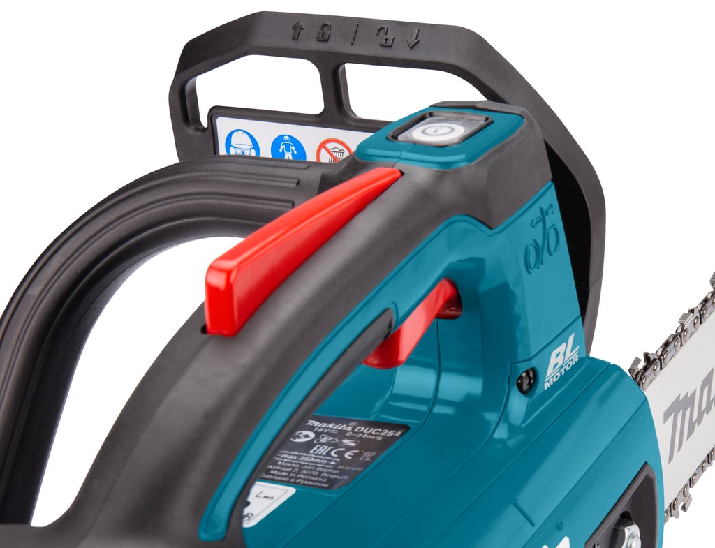 MAKITA DUC254Z Akumulátorová reťazová píla Li-on 18V, lišta 25cm, bez batérie LXT