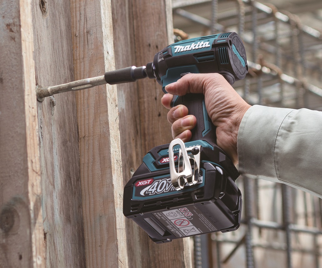 MAKITA TD002GD201 Aku rázový šroubovák 1/4"Li-ion XGT 40V/2,5Ah