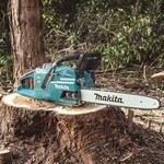 MAKITA UC011GZ Akumulátorová reťazová píla 350 mm Li-ion XGT 40 V, bez akumulátora Z