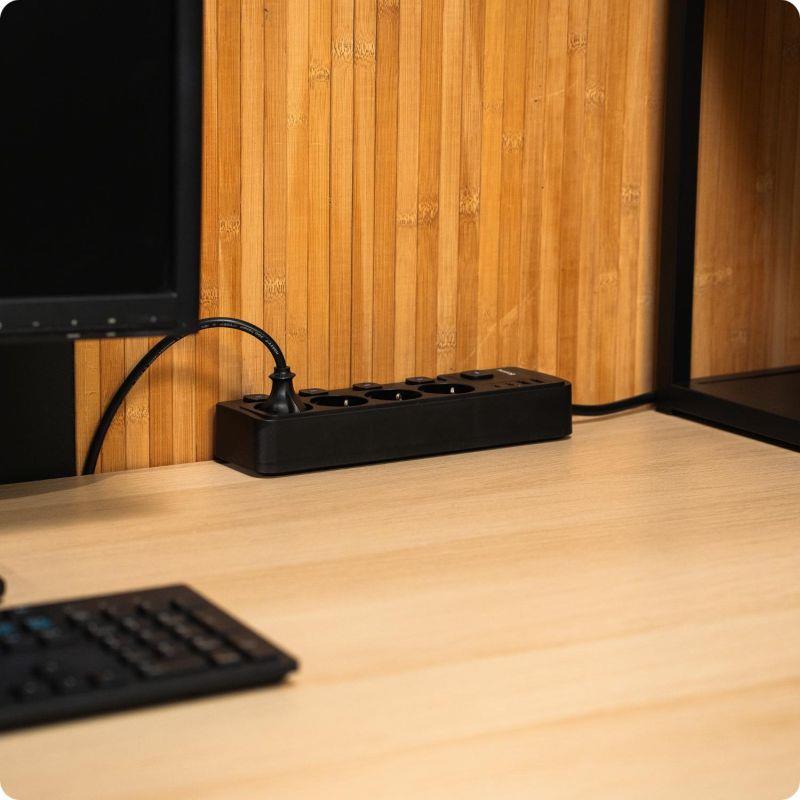 Nabíjacia stanica Huslog 15W 4xzásuvka, 2xUSB-C, 2xUSB, 5x vypínač čierna