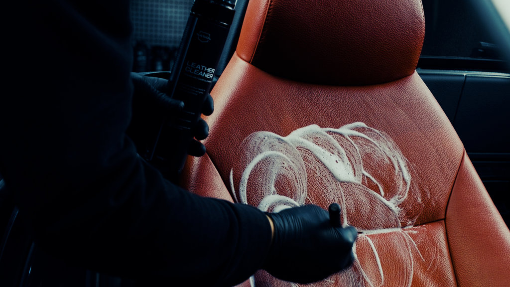 Nasiol LEATHER CLEANER pěnový čistič kůže, 250g