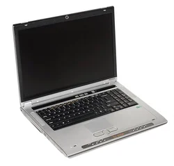 NB UMAX VB 6800WSX 17"T5500,2GB,160GB,Go7950GTX,DVD±RW,WL,BT,XPP