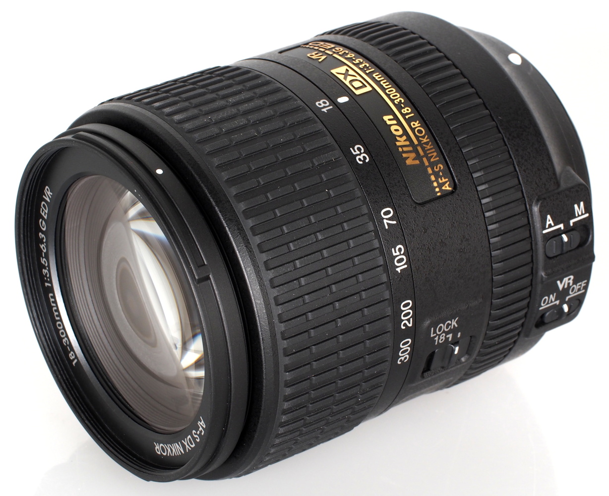 Nikon NIKKOR objektív 18-300mm f/3.5-6.3G ED AF-S VR DX Zoom JAA821DA