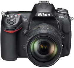 Nikon zrcadlovka D300s + 18-105 AF-S VR, 12.3 MPix