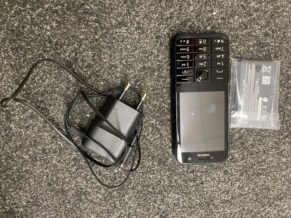 NOKIA 230 (2024) DS, černá