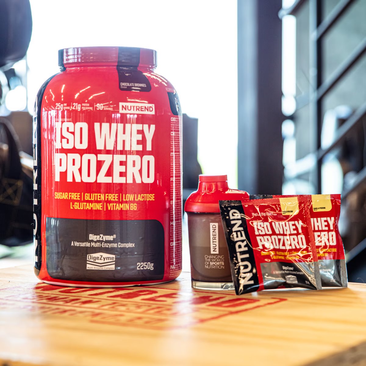 Nutrend ISO WHEY PROZERO 2250 g, slaný karamel