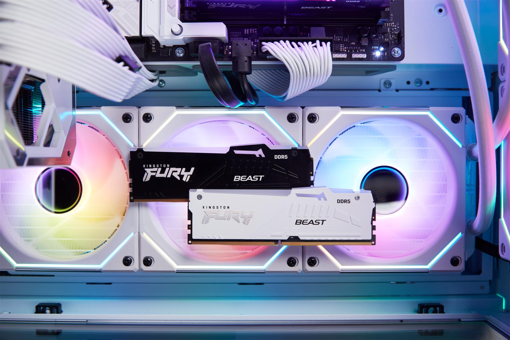 Pamäť Kingston FURY™ Beast DDR5 RGB 32GB 5200MHz, AMD EXPO, biela
