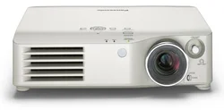 Panasonic PT-AX100E, projektor pro HD domácí kino, WXGA 16:9