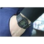 Pánske digitálne náramkové hodinky Casio DW-5600UE-1ER G-SHOCK
