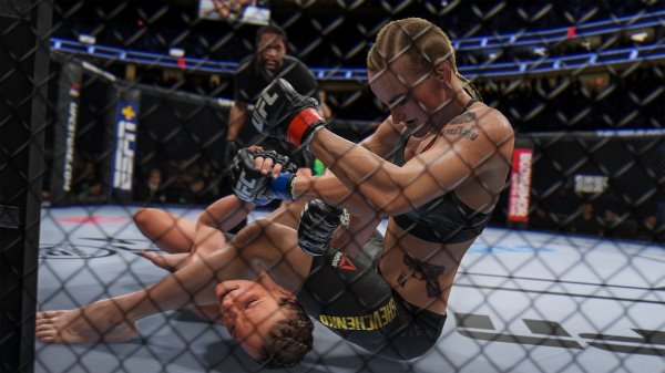 PS4 - UFC 4 EAP407641
