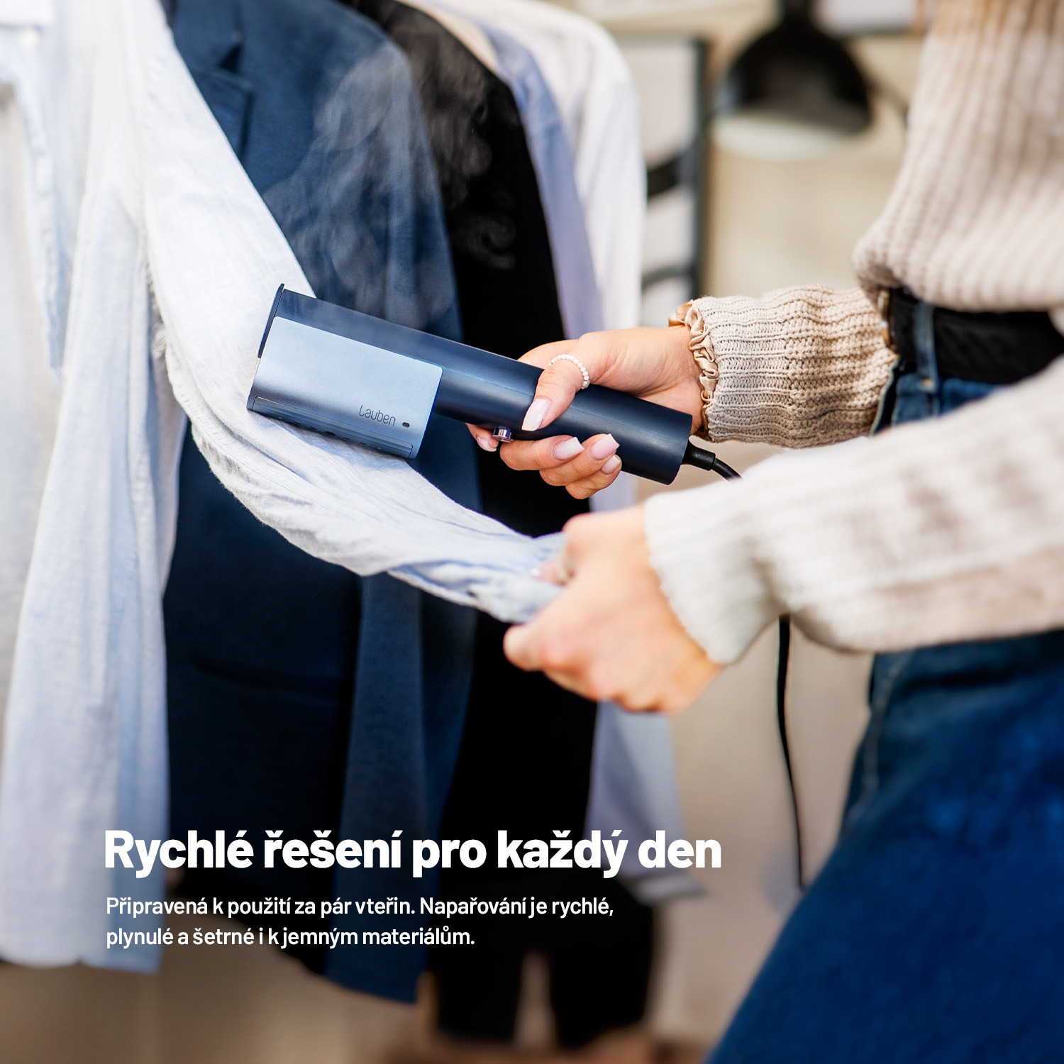 Ručná naparovacia žehlička Lauben 900GB